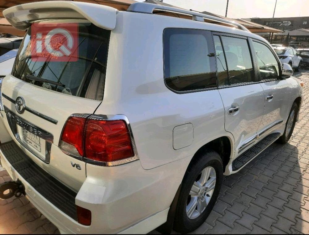 تويوتا لاندكروزر